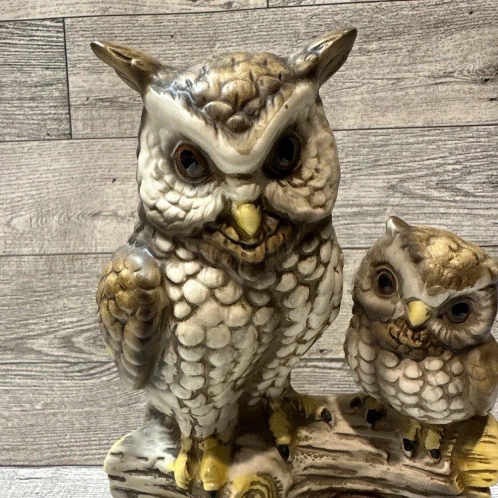 Ceramic Figurine Mother Owl w/ Baby‎ Branch 5.5x8x4